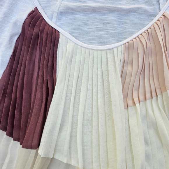 Anthropologie One SeptemberPleated Women's Top in White and Pink, Size M - Picture 5 of 6